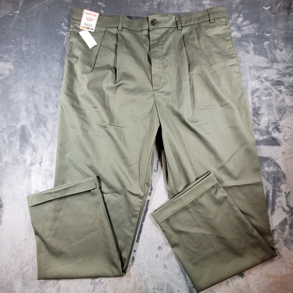 Roundtree & Yorke totalFLEX Mens 44x34 Olive Green Pleated Classic Fit Pants NWT